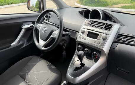 Toyota Verso I, 2011 год, 1 600 000 рублей, 18 фотография