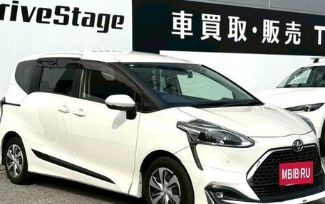 Toyota Sienta II, 2021 год, 1 050 005 рублей, 3 фотография