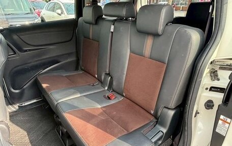 Toyota Sienta II, 2021 год, 1 050 005 рублей, 18 фотография