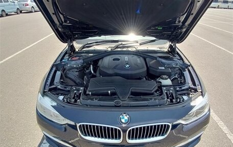 BMW 3 серия, 2017 год, 1 650 000 рублей, 6 фотография