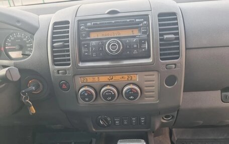 Nissan Navara (Frontier), 2008 год, 1 000 000 рублей, 6 фотография