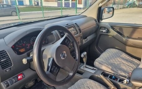 Nissan Navara (Frontier), 2008 год, 1 000 000 рублей, 9 фотография