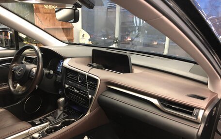 Lexus RX IV рестайлинг, 2019 год, 4 950 000 рублей, 7 фотография