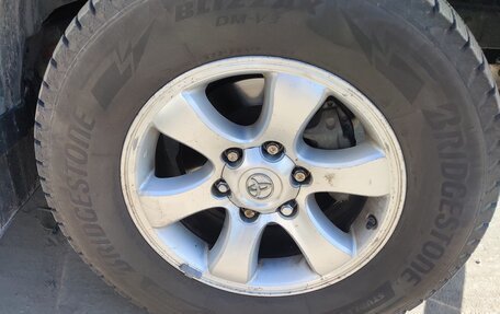 Toyota Land Cruiser Prado 90 рестайлинг, 1998 год, 1 395 000 рублей, 24 фотография