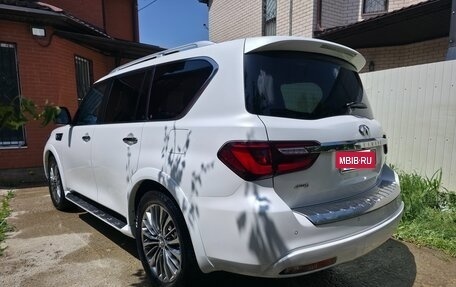 Infiniti QX80 I рестайлинг, 2021 год, 7 000 000 рублей, 3 фотография
