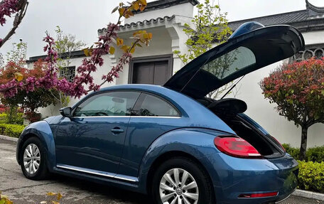Volkswagen Beetle, 2019 год, 1 510 888 рублей, 6 фотография