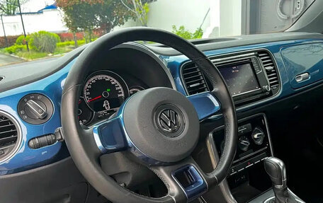 Volkswagen Beetle, 2019 год, 1 510 888 рублей, 9 фотография