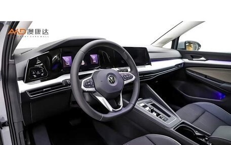 Volkswagen Golf VIII, 2024 год, 2 170 000 рублей, 9 фотография