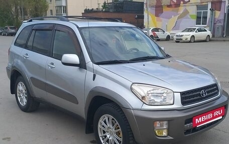 Toyota RAV4, 2001 год, 670 000 рублей, 3 фотография