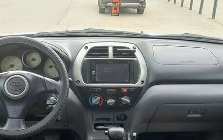 Toyota RAV4, 2001 год, 670 000 рублей, 6 фотография