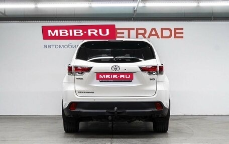 Toyota Highlander III, 2014 год, 2 835 000 рублей, 7 фотография