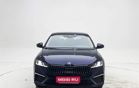 Skoda Octavia IV, 2023 год, 2 100 000 рублей, 3 фотография
