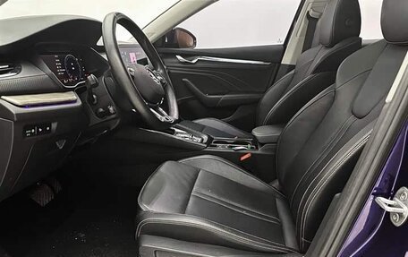 Skoda Octavia IV, 2023 год, 2 100 000 рублей, 9 фотография