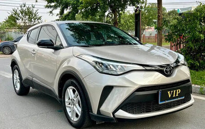 Toyota C-HR I рестайлинг, 2022 год, 3 000 000 рублей, 1 фотография