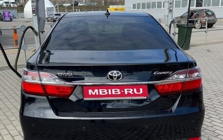 Toyota Camry, 2014 год, 1 790 000 рублей, 3 фотография