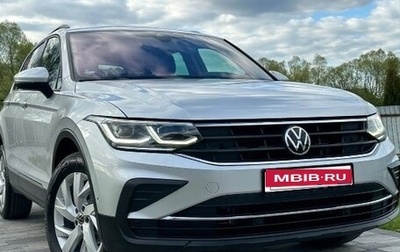 Volkswagen Tiguan II, 2021 год, 2 355 000 рублей, 1 фотография
