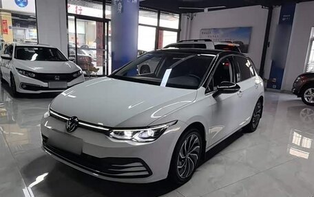 Volkswagen Golf VIII, 2023 год, 1 760 052 рублей, 1 фотография