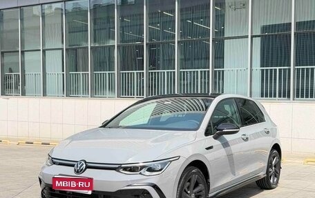 Volkswagen Golf VIII, 2022 год, 1 685 000 рублей, 1 фотография