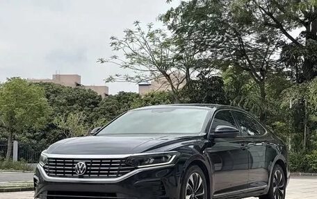 Volkswagen Passat B8 рестайлинг, 2023 год, 1 980 000 рублей, 1 фотография