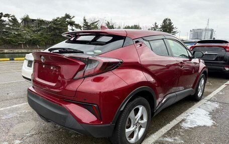 Toyota C-HR I рестайлинг, 2017 год, 2 200 000 рублей, 2 фотография