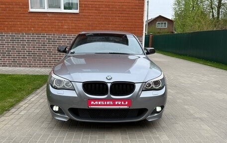 BMW 5 серия, 2003 год, 1 700 000 рублей, 3 фотография