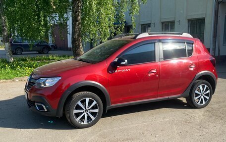Renault Sandero II рестайлинг, 2018 год, 1 350 000 рублей, 2 фотография