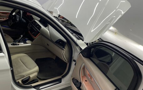BMW 3 серия, 2012 год, 1 550 000 рублей, 9 фотография