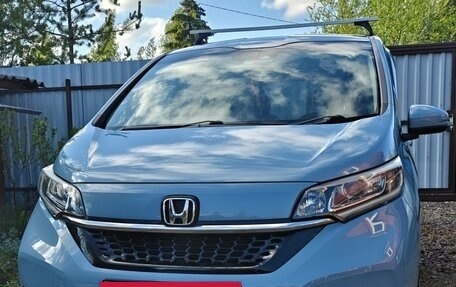 Honda Freed II, 2019 год, 1 750 000 рублей, 2 фотография