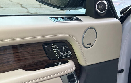 Land Rover Range Rover IV рестайлинг, 2021 год, 7 800 000 рублей, 14 фотография