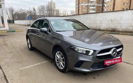 Mercedes-Benz A-Класс, 2020 год, 3 350 000 рублей, 3 фотография