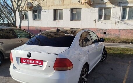 Volkswagen Polo VI (EU Market), 2015 год, 750 000 рублей, 3 фотография