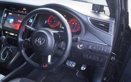 Toyota Harrier, 2018 год, 2 352 000 рублей, 10 фотография