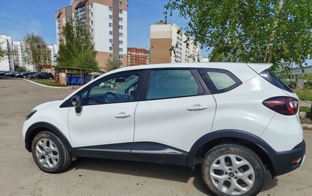 Renault Kaptur I рестайлинг, 2017 год, 1 350 000 рублей, 4 фотография