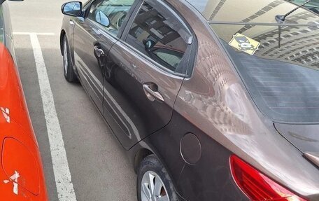 KIA Rio III рестайлинг, 2016 год, 975 000 рублей, 2 фотография