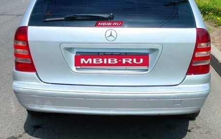 Mercedes-Benz C-Класс, 2005 год, 600 000 рублей, 2 фотография
