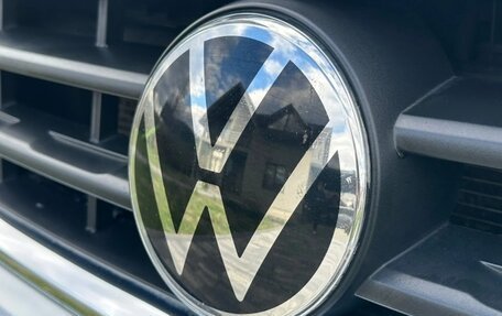 Volkswagen Tiguan II, 2021 год, 2 355 000 рублей, 2 фотография