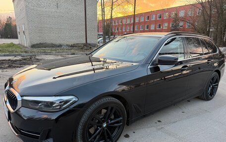 BMW 5 серия, 2022 год, 3 580 000 рублей, 9 фотография