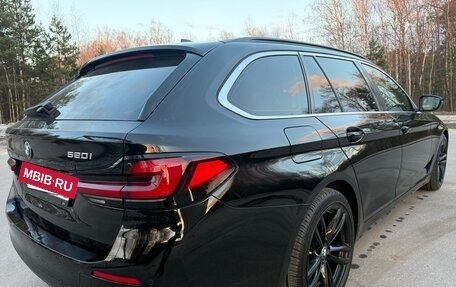BMW 5 серия, 2022 год, 3 580 000 рублей, 18 фотография