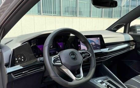 Volkswagen Golf VIII, 2022 год, 1 685 000 рублей, 11 фотография