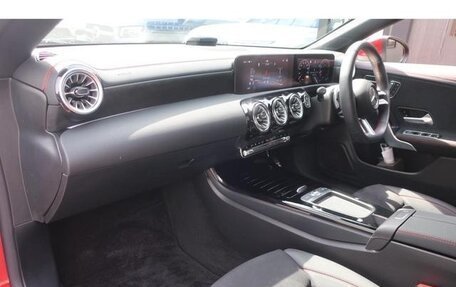 Mercedes-Benz CLA, 2022 год, 1 850 005 рублей, 24 фотография