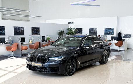 BMW 5 серия, 2019 год, 4 599 000 рублей, 2 фотография