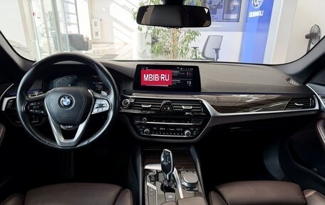 BMW 5 серия, 2019 год, 4 599 000 рублей, 19 фотография