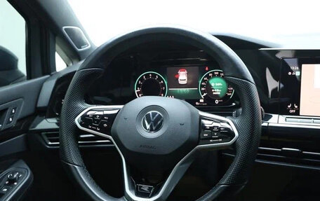 Volkswagen Golf VIII, 2022 год, 1 480 000 рублей, 11 фотография