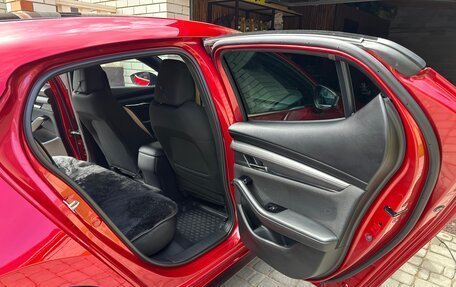 Mazda 3, 2019 год, 2 315 000 рублей, 10 фотография