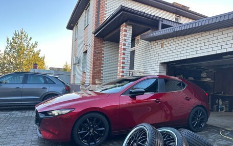 Mazda 3, 2019 год, 2 315 000 рублей, 18 фотография