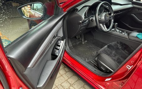 Mazda 3, 2019 год, 2 315 000 рублей, 29 фотография