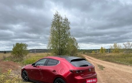 Mazda 3, 2019 год, 2 315 000 рублей, 20 фотография