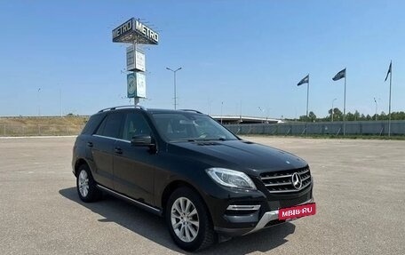 Mercedes-Benz M-Класс, 2013 год, 2 350 000 рублей, 4 фотография
