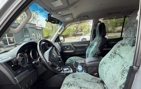 Mitsubishi Pajero IV, 2011 год, 2 200 000 рублей, 5 фотография
