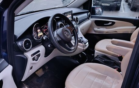 Mercedes-Benz V-Класс, 2017 год, 4 375 000 рублей, 17 фотография